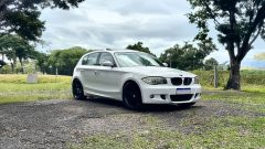 Seguro Auto BMW 130i para quem gosta de esportividade com tração traseira.