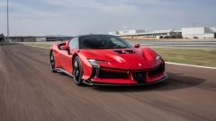 Seguro Auto Ferrari para quem escuta o ronco do motor como uma sinfonia italiana.